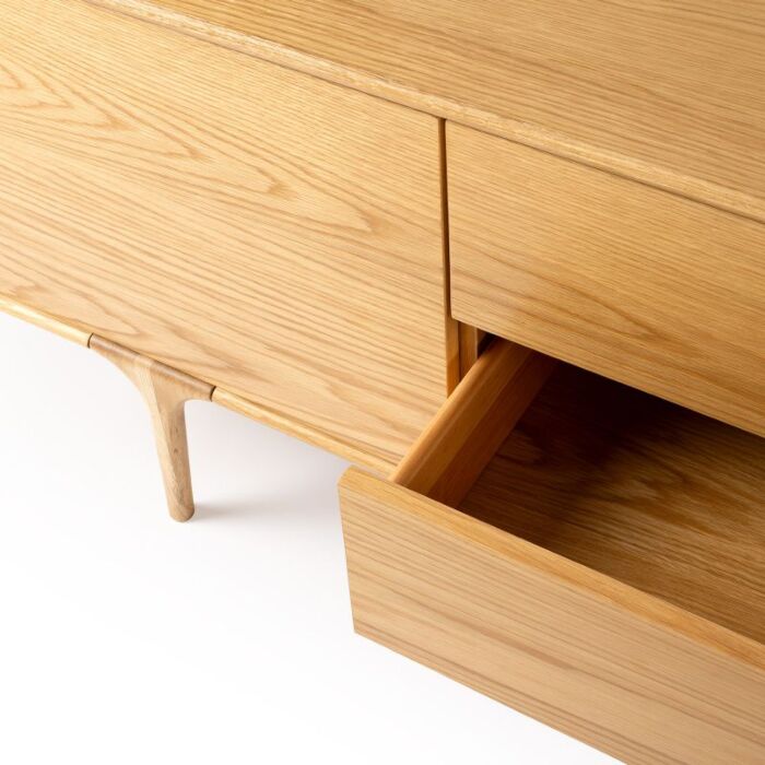 Feelings Dressoir Benson