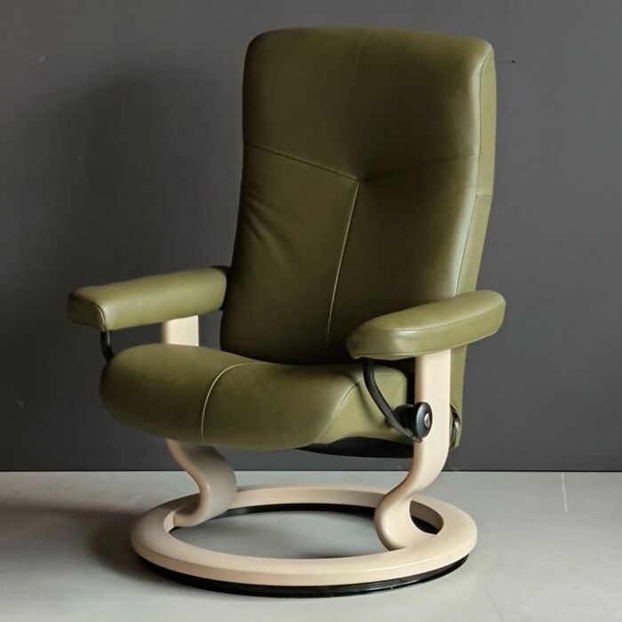 Showroom Stressless Dover Small Classic