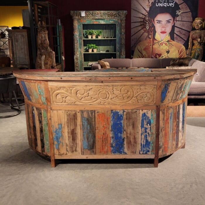 Houten Bar India