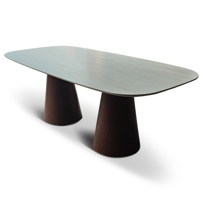 Eettafel Mira Deens Ovaal Met Walnoot Poten