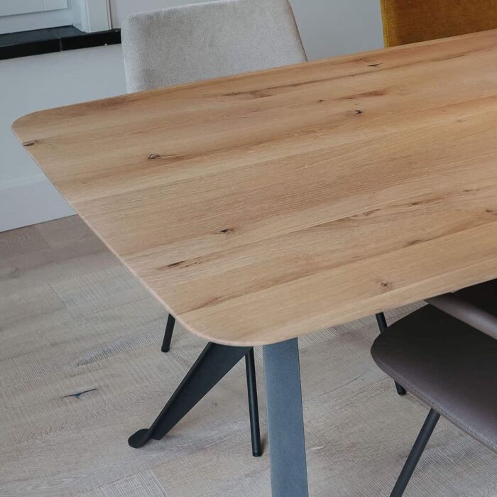 Eettafel Chat Bootsvorm
