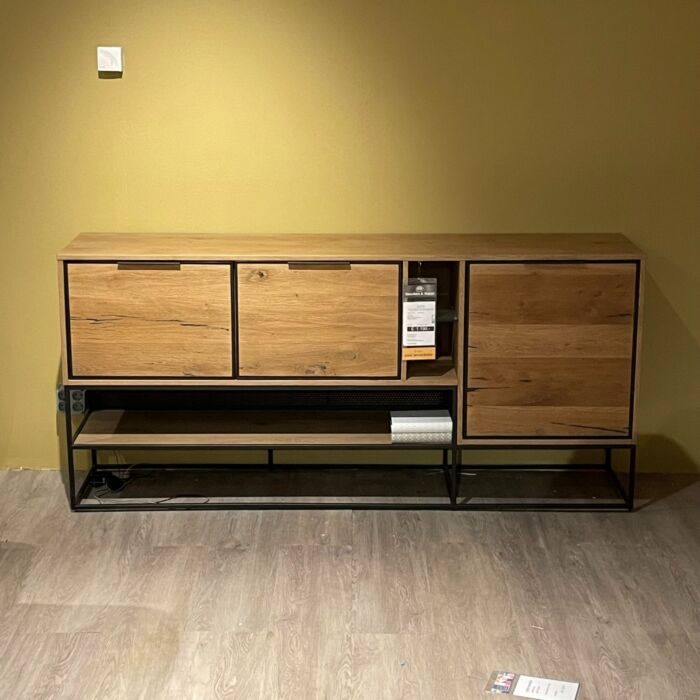 Henders & Hazel Dressoir City