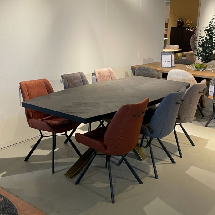 Henders & Hazel Eetkamertafel Metaluxe