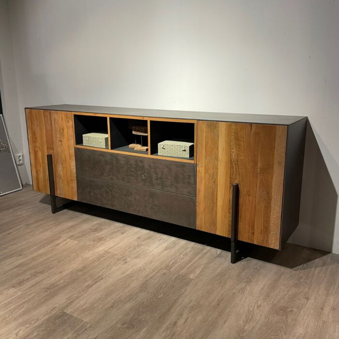 Ora Dressoir