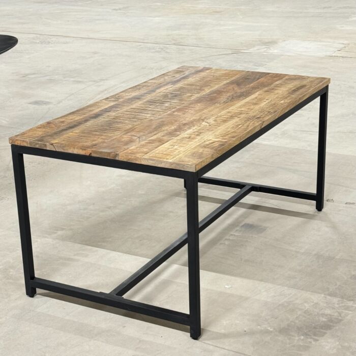 Mango Tafel Job