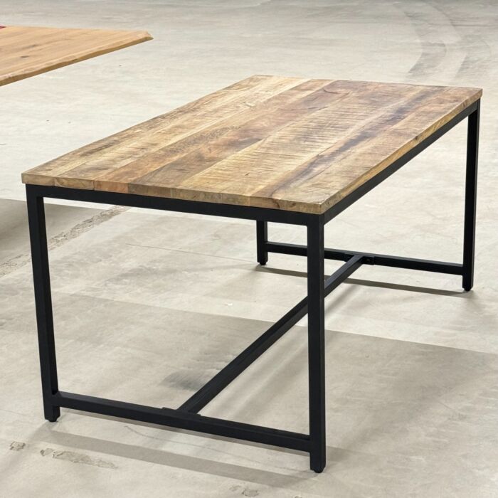 Mango Tafel Job