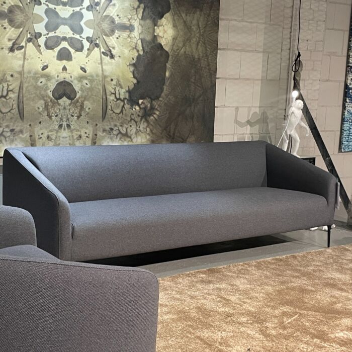 Koozo Bank Loveseat Kylie