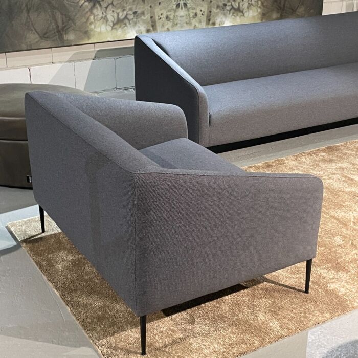 Koozo Bank Loveseat Kylie