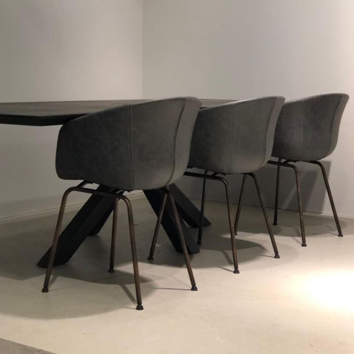 Kuipstoel Leo Vintage Black
