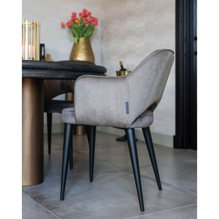 Stoel Giovanna feather stone / stone velvet fire retardant