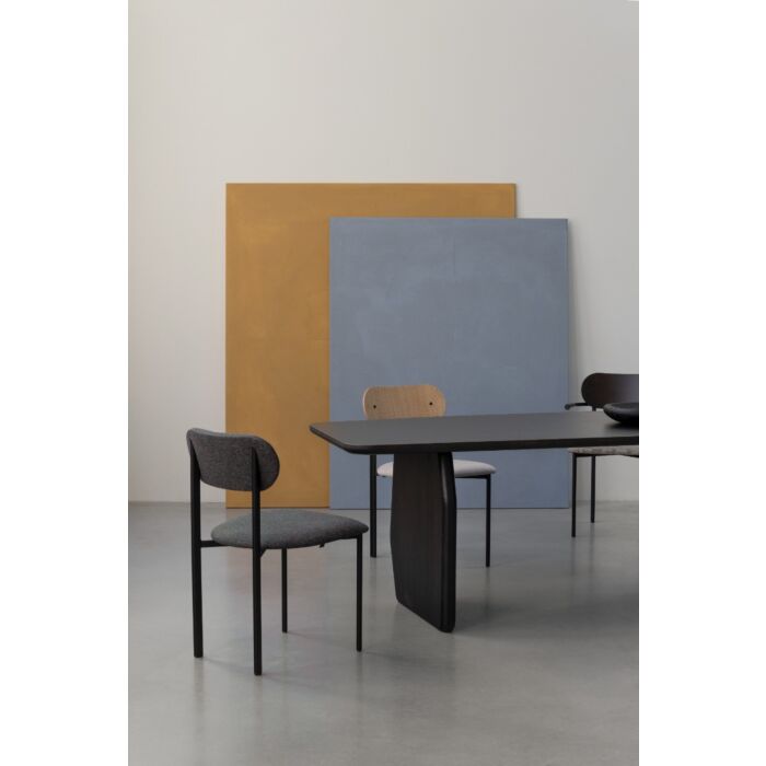 Studio HENK Eettafel Slant Zwart 