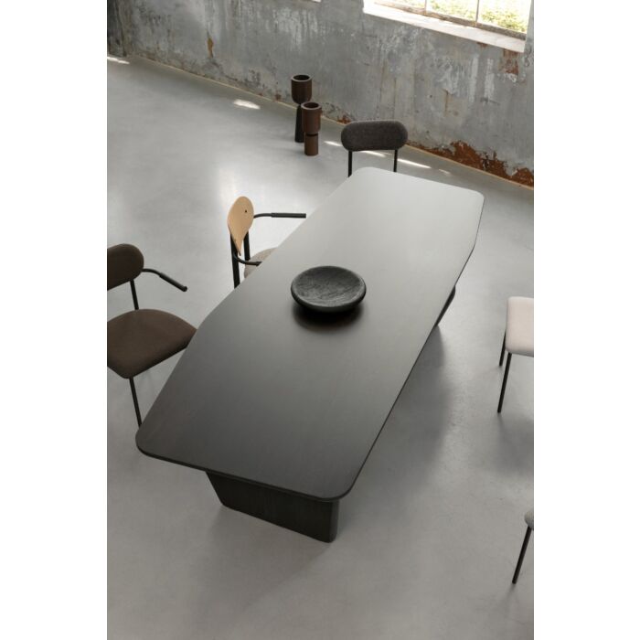 Studio HENK Eettafel Slant Zwart 